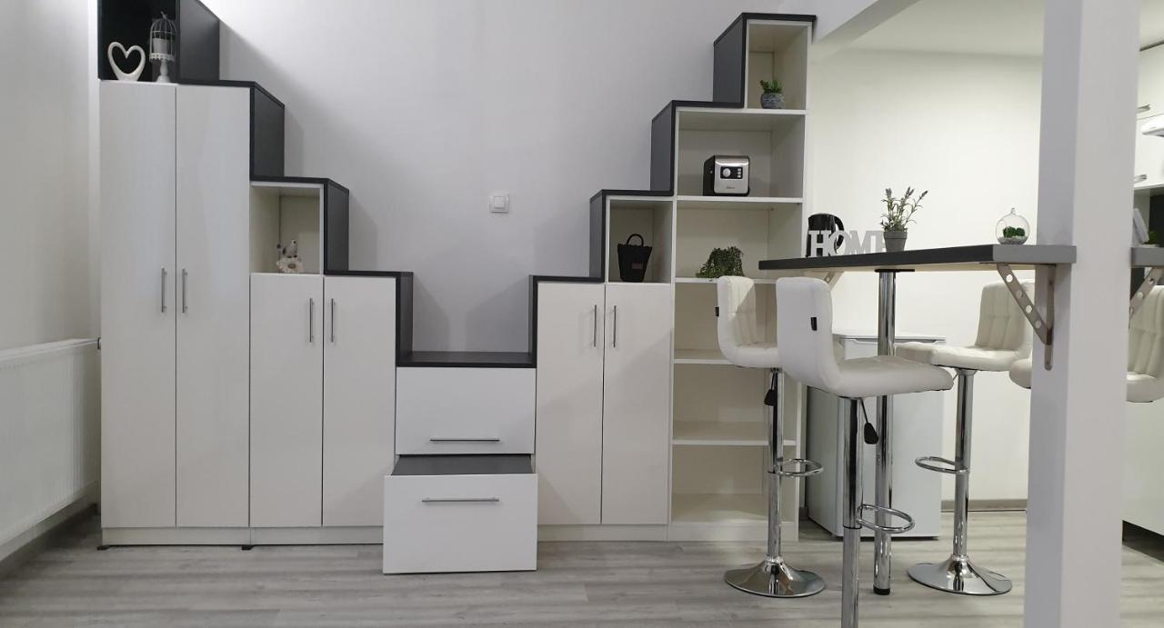 Appartamento Belvárosi Apartman 2 Miskolc Esterno foto
