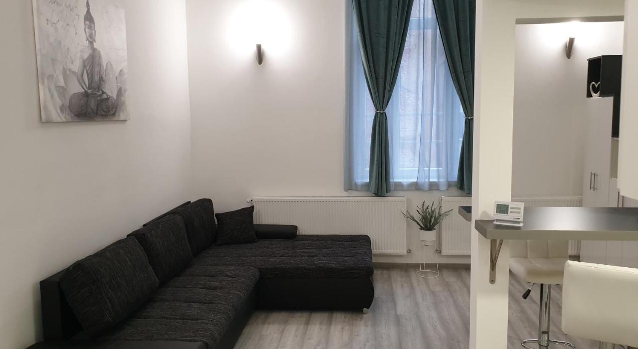 Appartamento Belvárosi Apartman 2 Miskolc Esterno foto