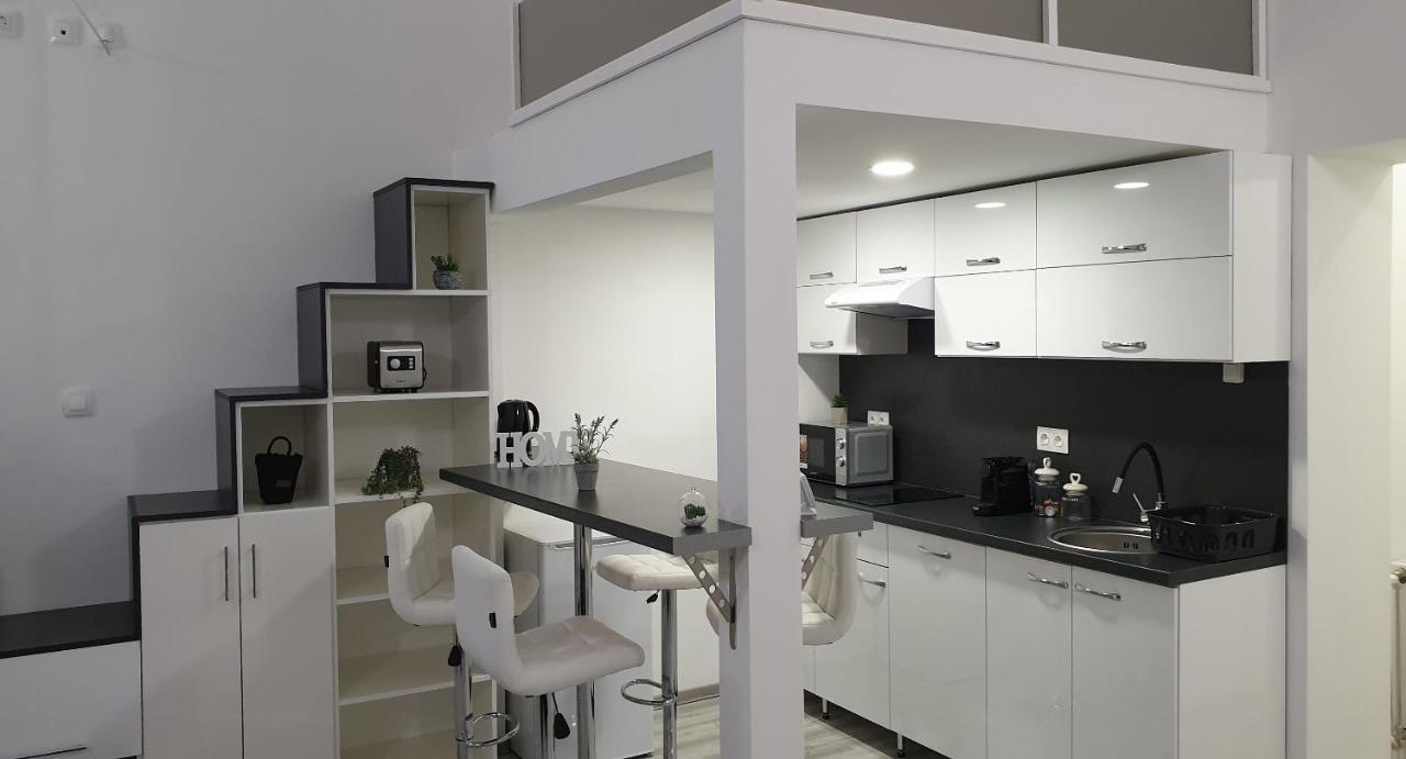 Appartamento Belvárosi Apartman 2 Miskolc Esterno foto