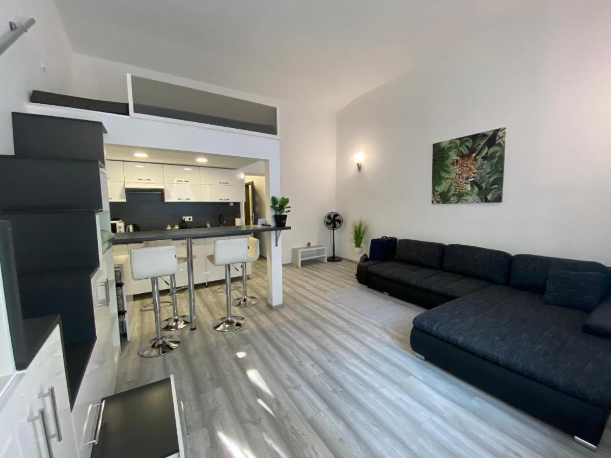 Appartamento Belvárosi Apartman 2 Miskolc Esterno foto